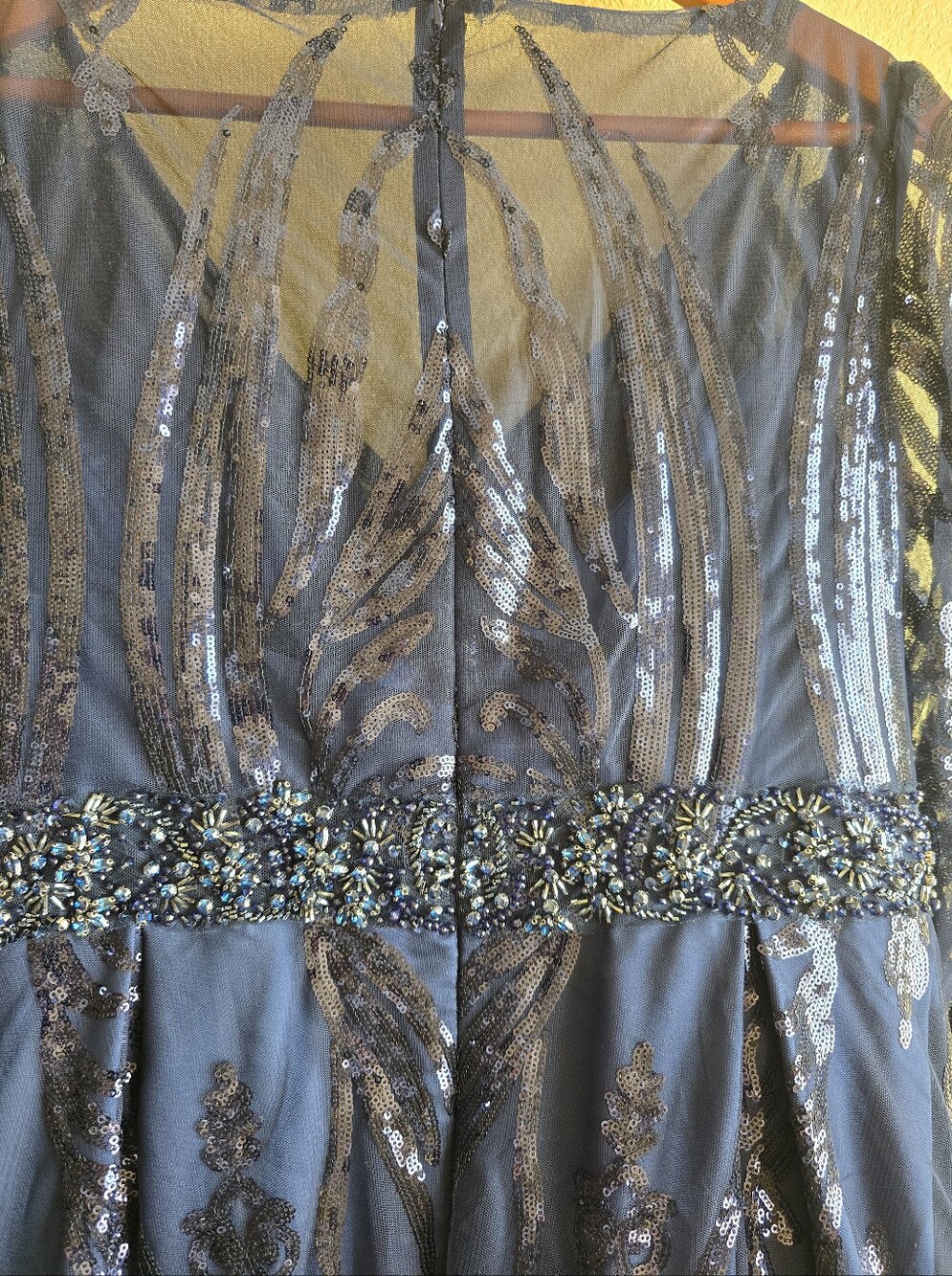 Mac Duggal Navy Beaded Sequin Long Sleeve Gown Size 14 - Picture 6 of 8